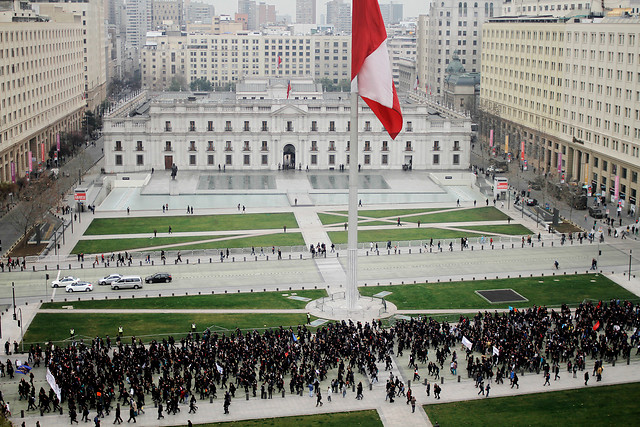 Cinco mil personas adhirieron a marcha no autorizada convocada por alumnos del Instituto Nacional