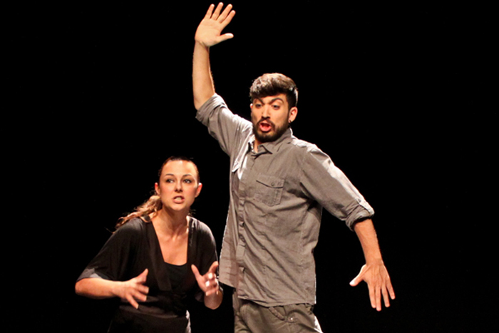 Compañía catalana de teatro presenta obra en contra de la violencia de género