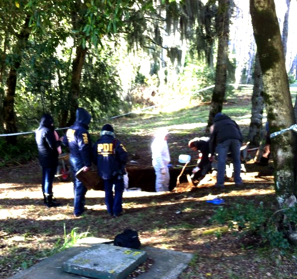 Hallan restos de posibles víctimas de la dictadura en las cercanías de Pucón