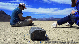 Resuelven el misterio de las rocas viajeras del Valle de la Muerte