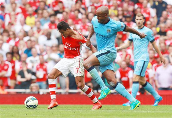 Arsenal sin Alexis Sánchez superó con claridad y a domicilio al Aston Villa