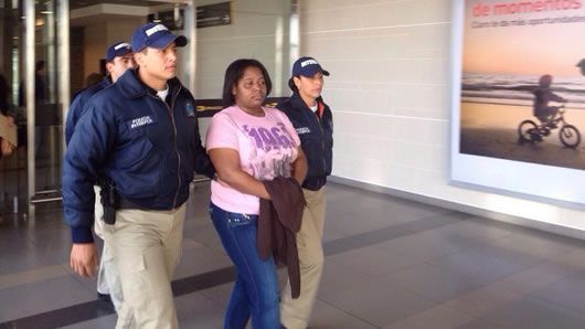 PDI deporta a mujer colombiana vinculada a descuartizamientos
