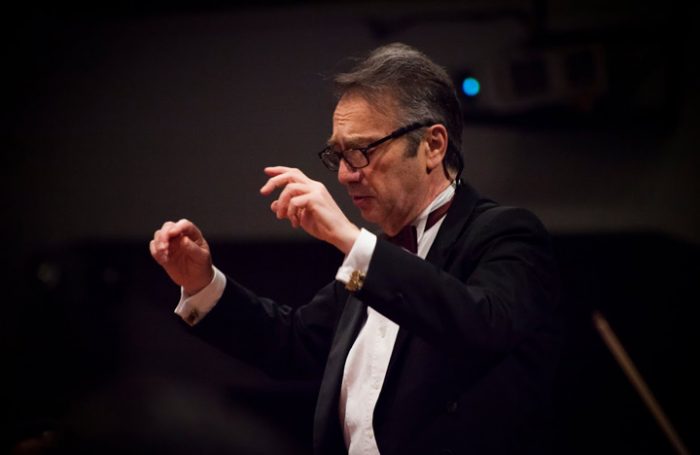La Sinfónica de Chile dirigida por Leonid Grin revivirá la histórica sinfonía “Leningrado” de Shostakovich