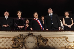 Presidenta asiste a gala en Teatro Municipal en el marco de la celebración de Fiestas Patrias