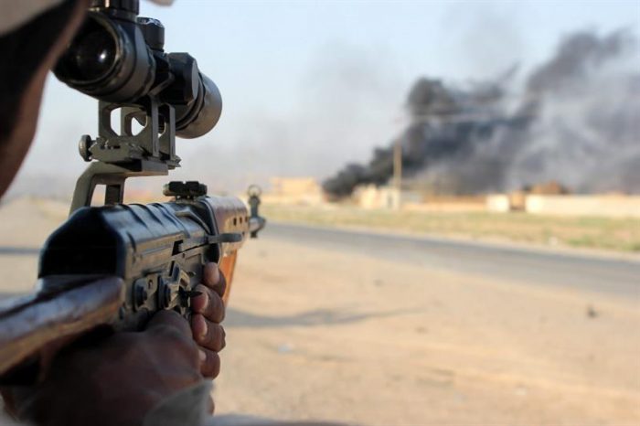 Aviación iraquí aumenta los bombardeos sobre Mosul para retomar su control