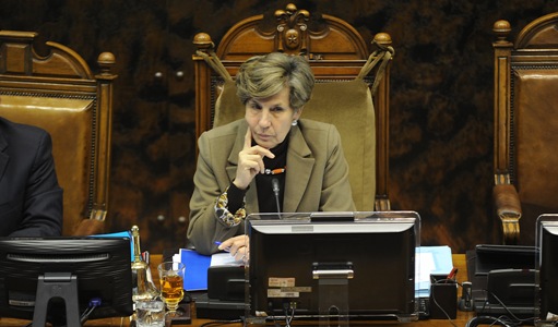 Isabel Allende se cree el cuento: «Hay gente en la calle que me dice, cómo nos gustaría que llegara un Allende a La Moneda»