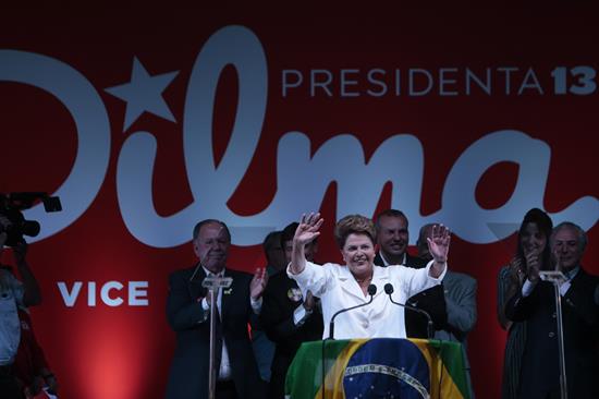 Rousseff gana con un 51,58% de los votos y gobernará hasta el 2019