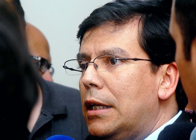 Ministro Arenas confirma que economía chilena crecerá un 2,1% en 2014