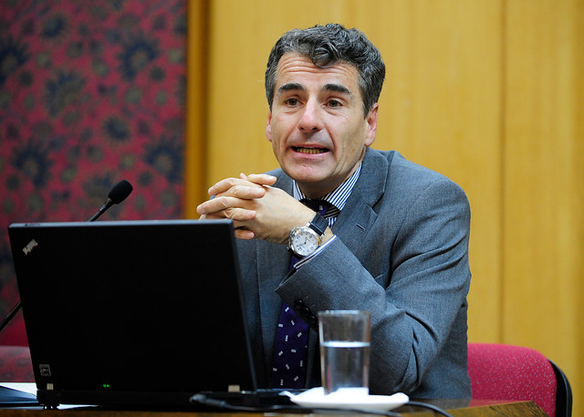 Velasco niega aportes Penta a su campaña de primarias y solo reconoce servicios profesionales al grupo
