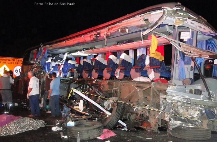 Accidente de un autobús escolar causa diez muertos en Brasil