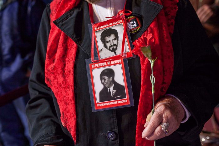 Fotos: familiares recuerdan a las víctimas de la Caravana de la Muerte en Calama