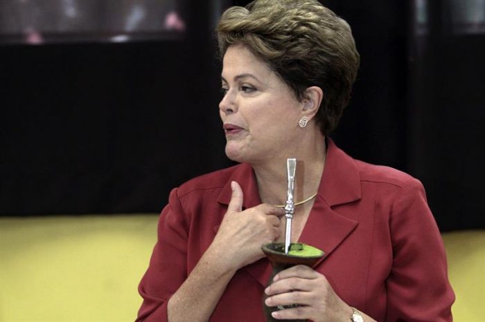 La Bolsa de Sao Paulo se desploma un día después de la reelección de Dilma Rousseff