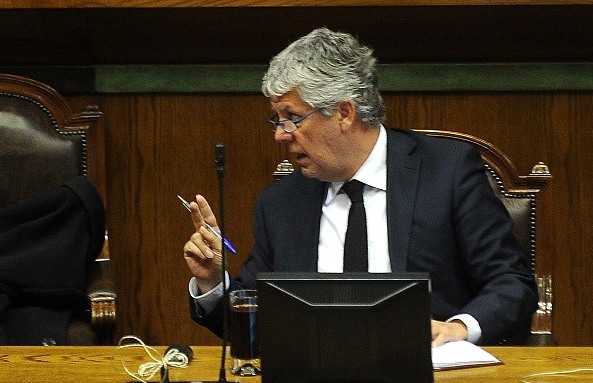 Tras afiebrado debate, Cámara aprueba emblemático proyecto de Eyzaguirre que pone fin al lucro, el copago y la selección