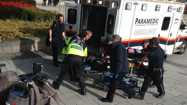Un soldado herido en tiroteo fuera del Parlamento de Canadá