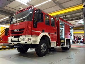 Junta Nacional de Bomberos adquiere 100 carros contra incendio de última generación para destinarlos a comunas más necesitadas