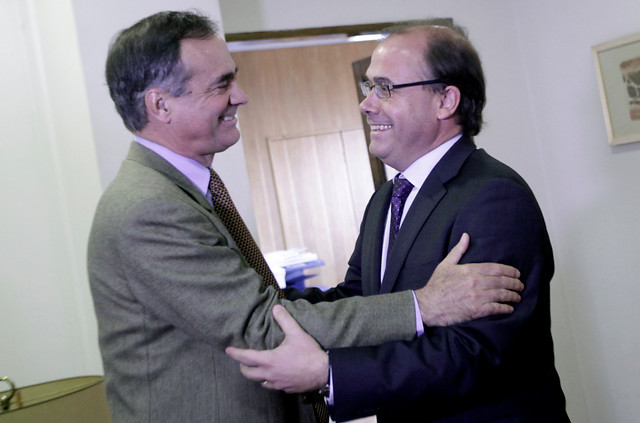 Timonel DC sale en defensa de Undurraga y advierte intento de «desviar la atención» del Pentagate