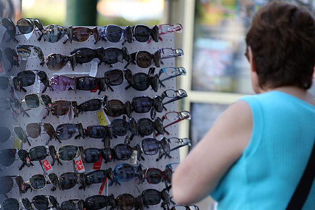 Los riesgos de usar anteojos de sol «cuneta»