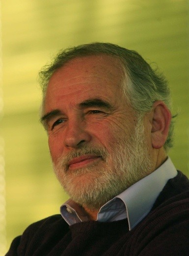 Montes dice que no responde ataques personales: «Lo importante es desarmar el mercado y mejorar la educación pública»