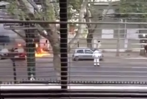 Video: Pandilla al estilo de la Naranja Mecánica ataca cuartel de la PDI