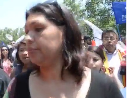 Video: Bárbara Figueroa es increpada por profesores que se manifiestan contra Gajardo