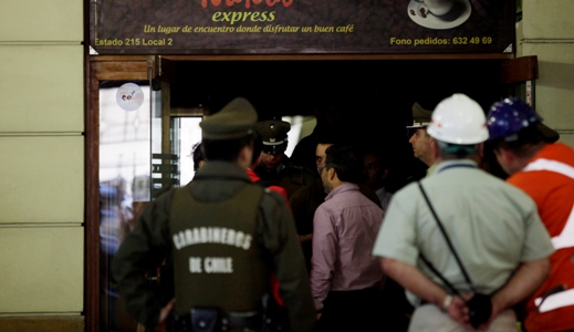 Municipalidad de Santiago denunciará a Chilevisión ante el CNTV por nota sobre fiscalización de «café con piernas»