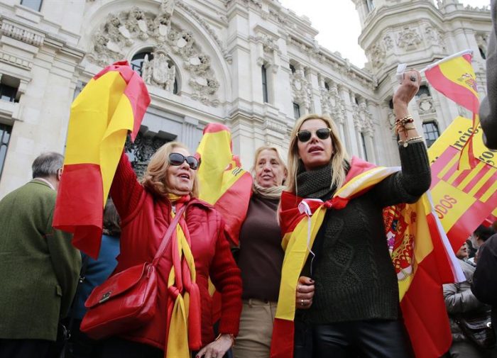 La opción independentista se impone en la consulta soberanista de Cataluña