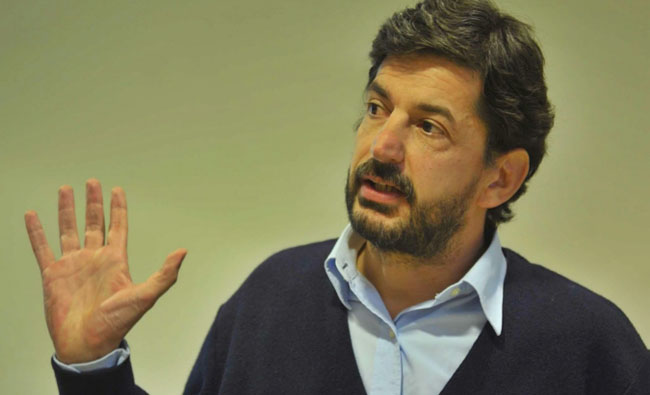Diario Financiero censura columna de Claudio Agostini y el economista renuncia