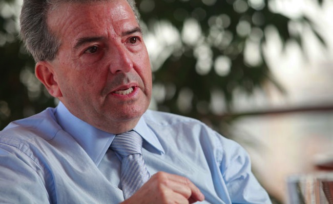 Jorge Rosenblut asume presidencia de Enersis y Carolina Schmidt reemplaza a León Vial en el directorio