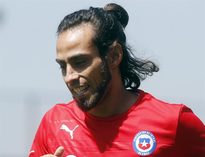Jorge Valdivia asoma como titular en Chile para amistoso contra Venezuela