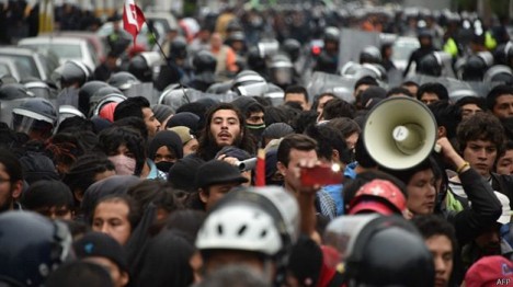 Tres concentraciones terminarán en el Zócalo de Ciudad de México al final de la jornada de protestas de este jueves.