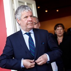 Eyzaguirre contesta con guante blanco a Pérez Yoma: “Tiene una opinión que no comparto, pero estamos en democracia”