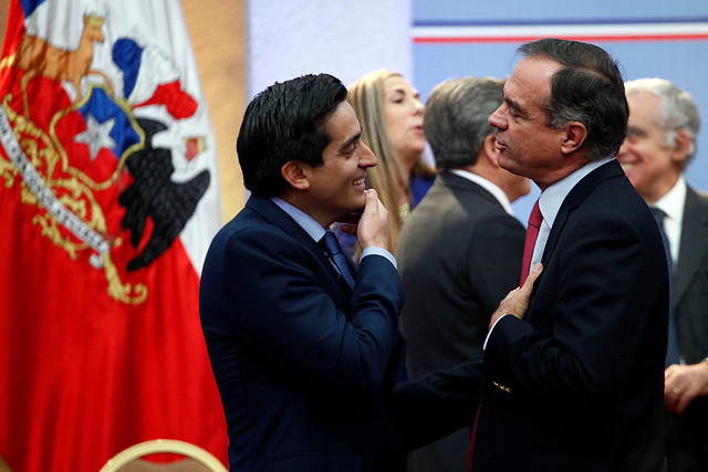 Walker apunta a La Moneda y pide «reforzar la conducción política»