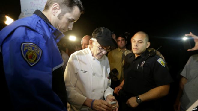 Arnold Abbott, el anciano chef que se enfrenta a la policia por dar de comer a los pobres