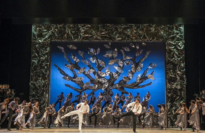 Función gratuita del ballet «Zorba, el griego» en el Parque Araucano, 8 de noviembre