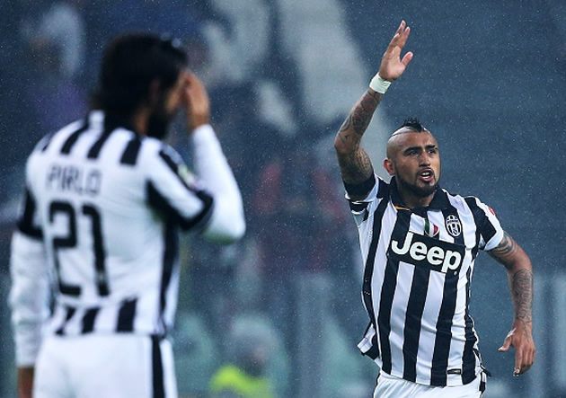 Vidal espanta su discreto semestre anotando este golazo