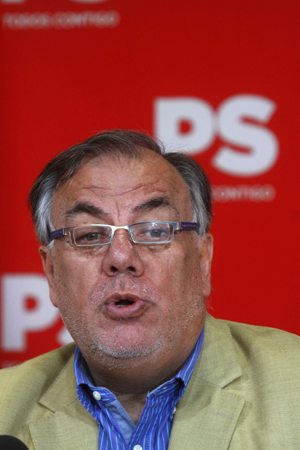 Andrade critica a presidentes de la CPC y Sofofa y dice que ellos «le tienen miedo al desarrollo»