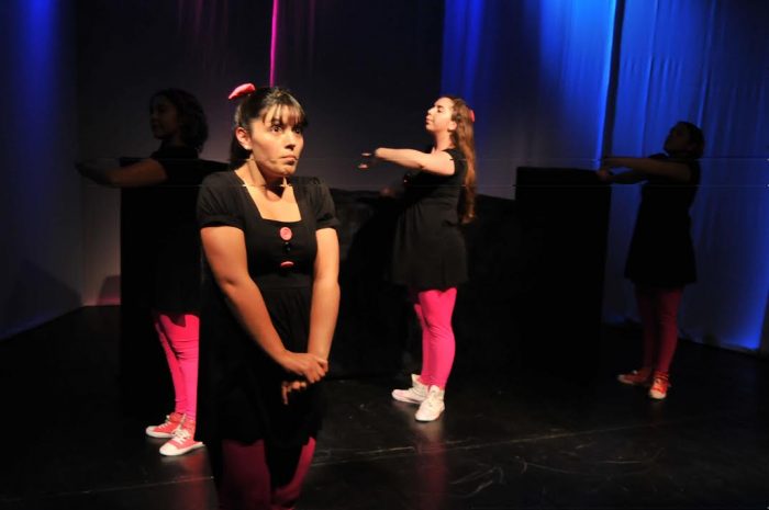 Teatro Duoc UC L90 presenta Barcoenelaire