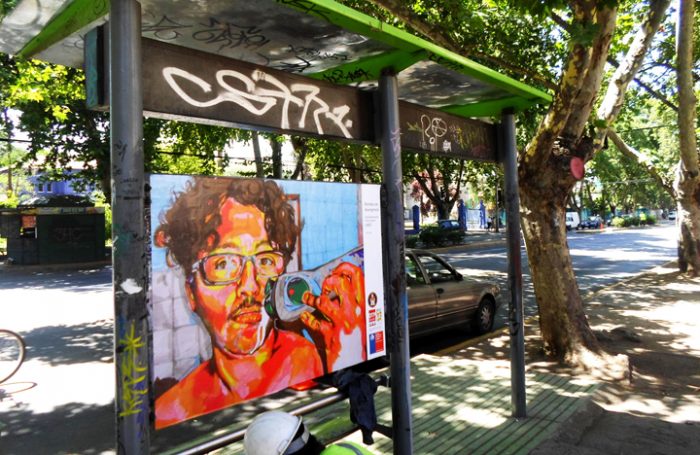 Para no morir de hastío: Proyecto te ayuda a esperar el Transantiago con Artes Visuales