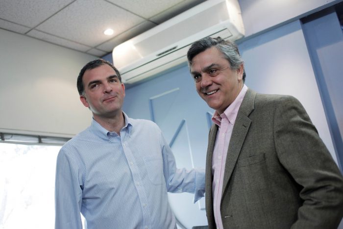 Grabación clave en el Pentagate apunta a pagos en efectivo a Longueira y a timonel UDI Ernesto Silva