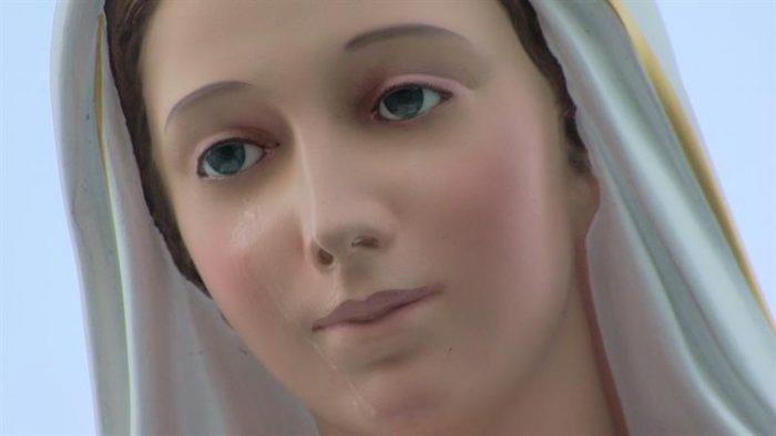 Una virgen María «llora» en Uruguay al llegar la Navidad