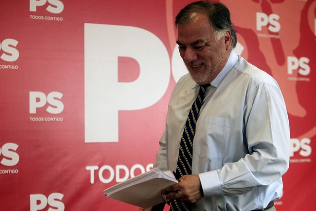 Andrade en llamas por reunión de Peñailillo con la UDI: «Estoy feliz que el Gobierno escuche a los que saben hacer trucherías»