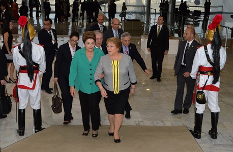 Bachelet viaja a investidura de Dilma Rousseff