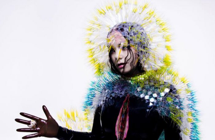 Björk lanza por sorpresa su nuevo disco «Vulnicura» en iTunes después de filtraciones en internet