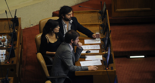 Gabriel Boric en discusión por Reforma Escolar: «No pueden aprobar aspectos de esta reforma que van en contra de lo que hemos luchado en las calles hace tantos años»