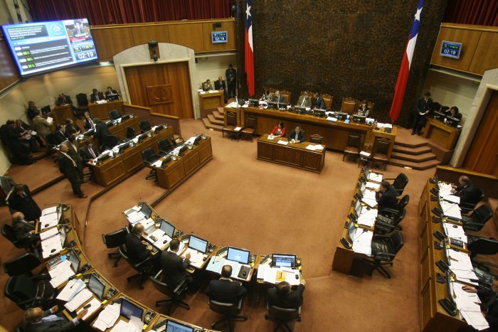 Senado sesionará hasta el día jueves para despachar proyecto de ley de Reforma Educacional