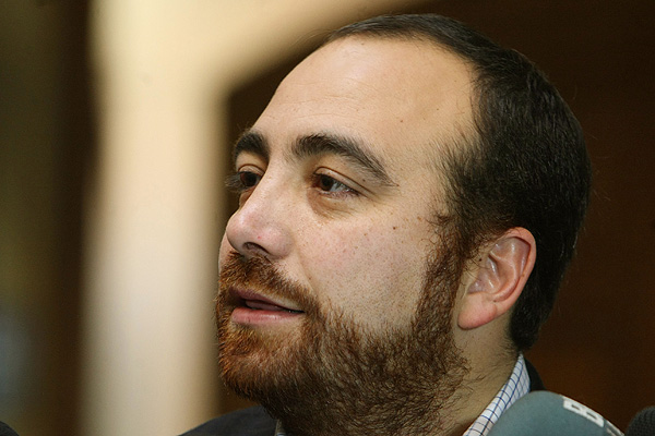 Diputado Fuad Chahin (DC) aseguró que el movimiento de Andrés Velasco Fuerza Pública «es un partido político con pasamontañas»