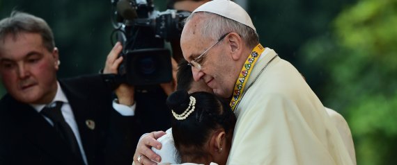 Niña filipina al papa Francisco: «Hay muchos niños abandonados por sus propios padres (…) ¿por qué Dios permite estas cosas?»