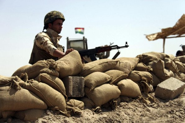 Los «peshmergas» lanzan gran ofensiva terrestre contra el EI en norte de Irak