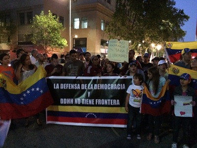 Políticos y comunidad venezolana en Chile exigen liberación de encarcelados bajo régimen de Maduro