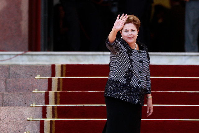 Escándalo de corrupción obliga a Dilma Rousseff  a cambiar toda la plana directiva de Petrobras